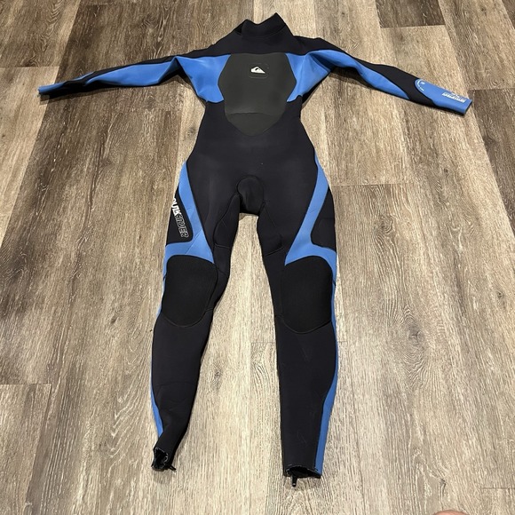 Quiksilver Wetsuit 4/3mm SYNCRO Youth Kids Size 12 90-100lbs Surfing Swimming - Picture 1 of 16